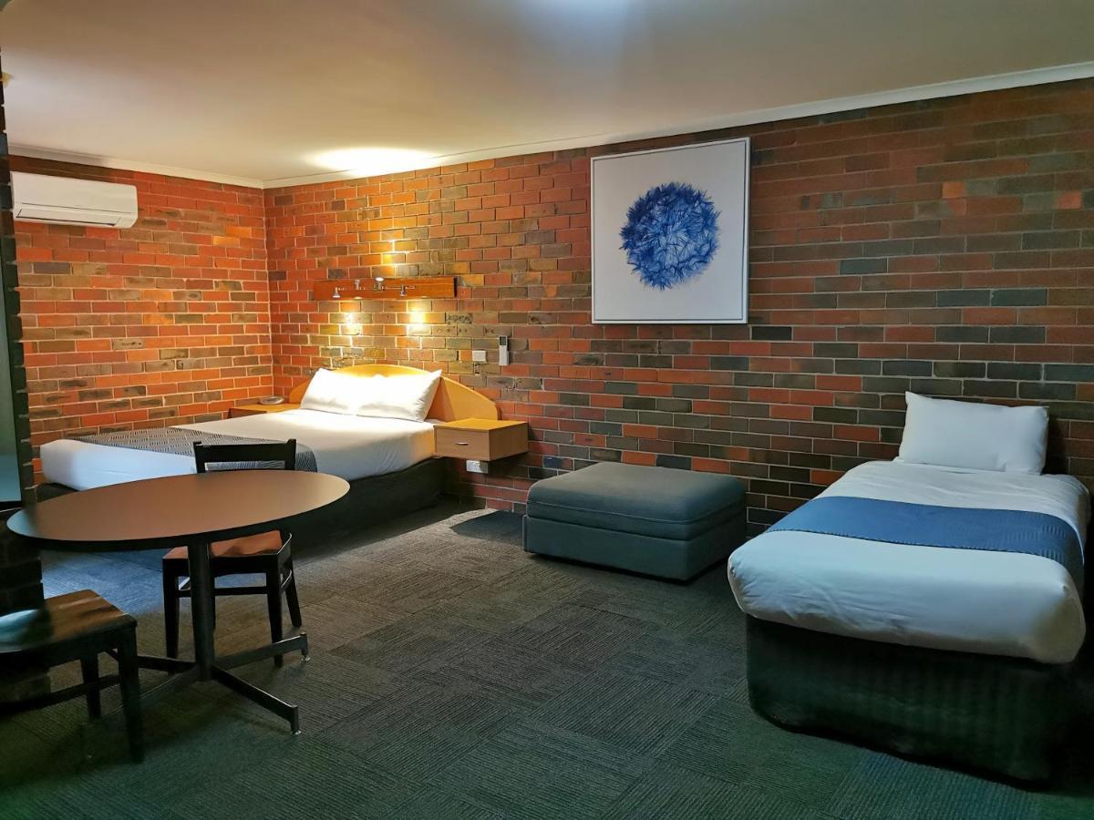 Town House Motor Inn Horsham Exterior foto
